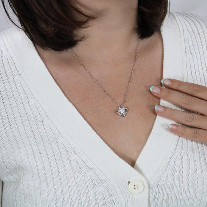 To My Boyfriend's Mom - Love Knot Necklace